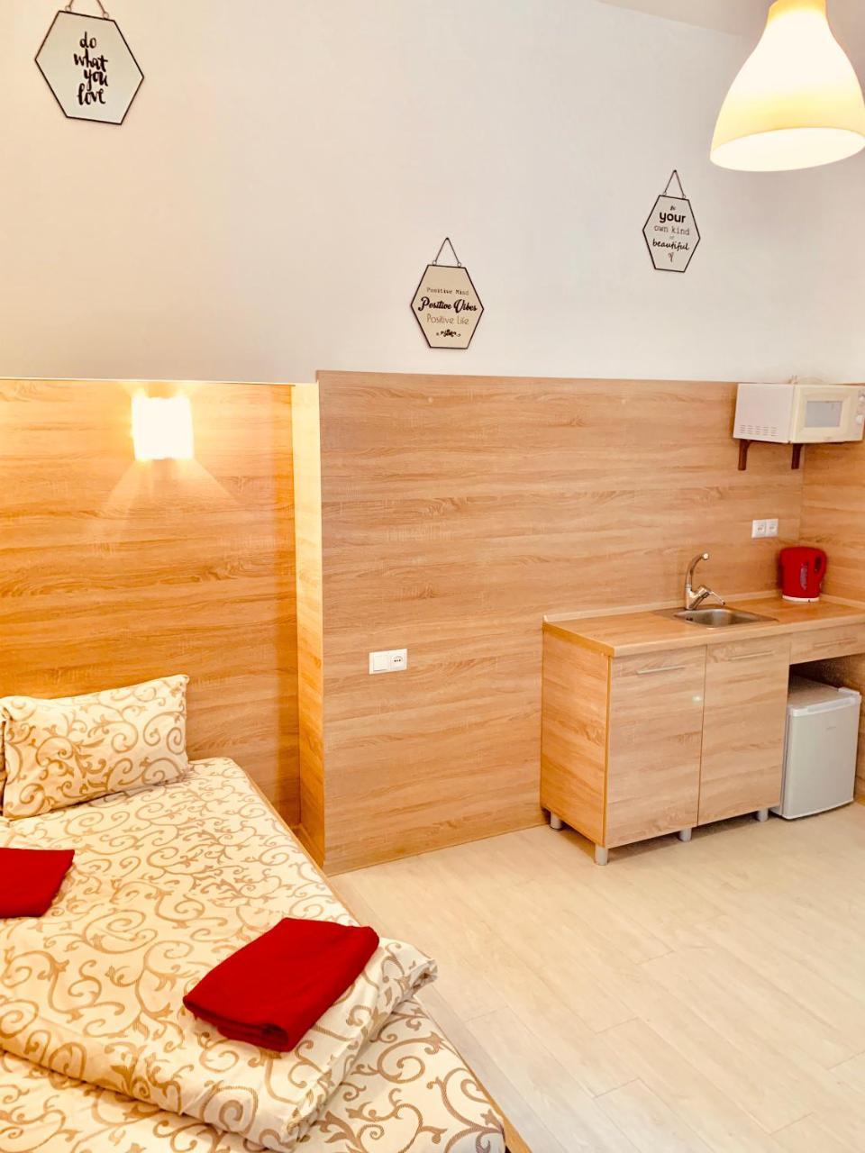 Mini Smart Apartments In The Central Part Of リヴィウ エクステリア 写真